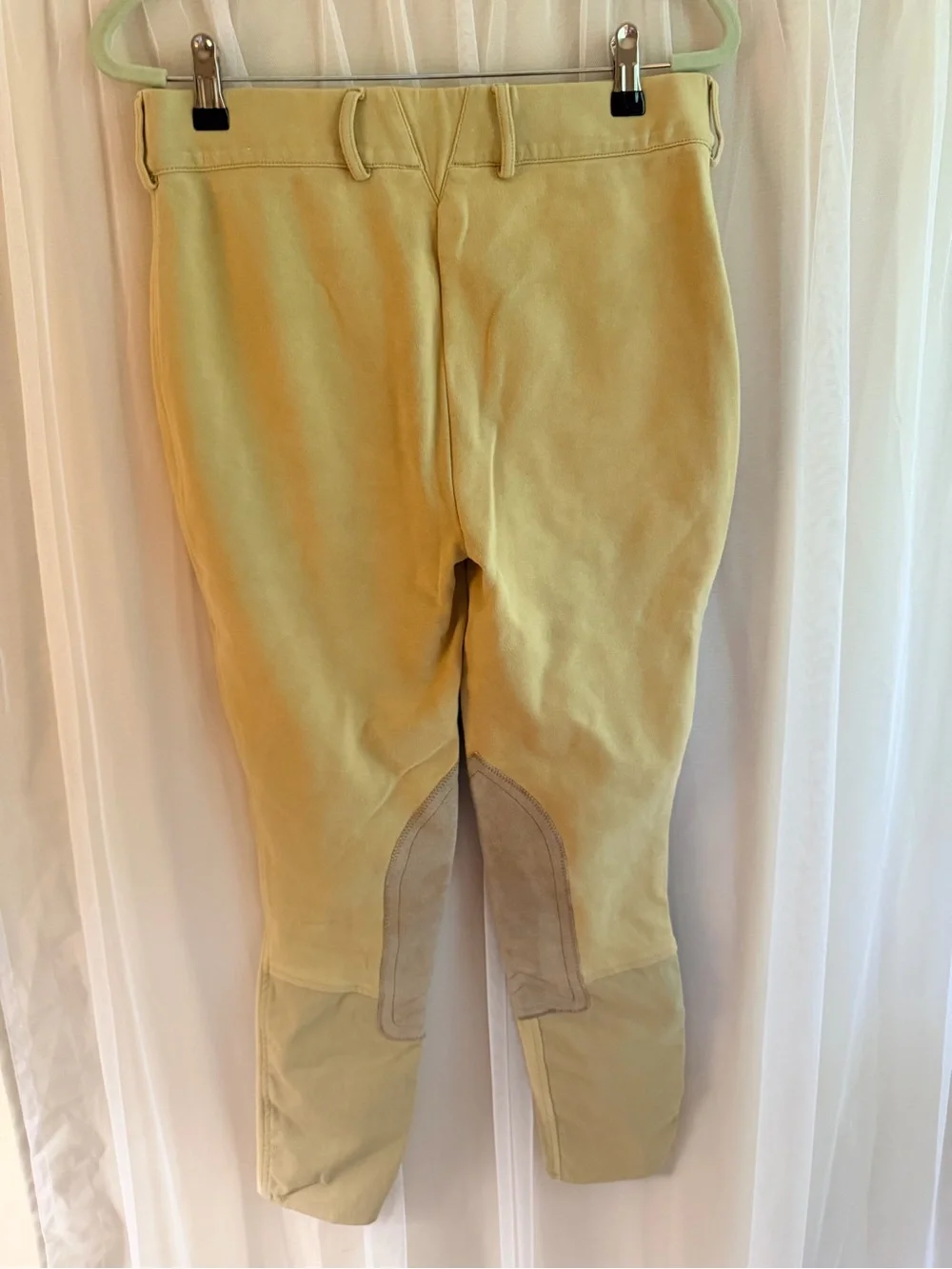 Women Ariat Riding Breeches large used stained but soft and well made barn chic